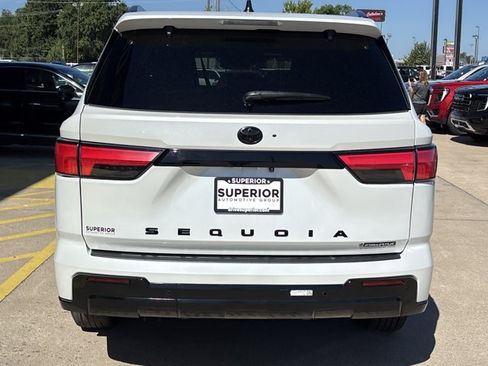 Used 2026 Toyota Sequoia Platinum AWD/4WD image 4