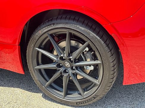 Used 2025 Toyota GR86 Premium RWD image 12