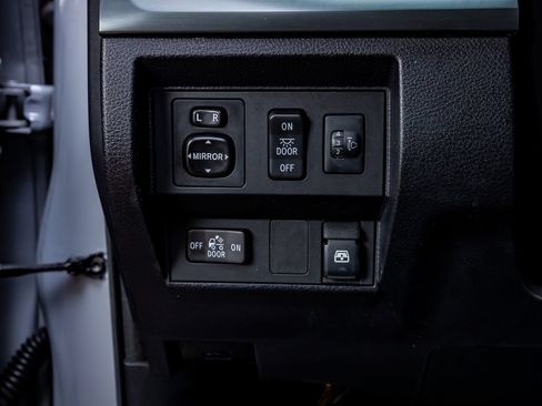 Used 2017 Toyota Tundra TRD Pro AWD/4WD image 18