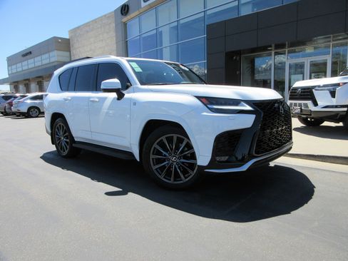 Used 2024 Lexus LX 600 F Sport AWD/4WD image 14