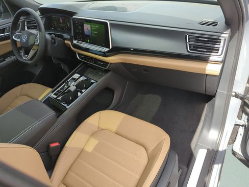 New 2026 Volkswagen Atlas Cross Sport SEL R-Line image 23