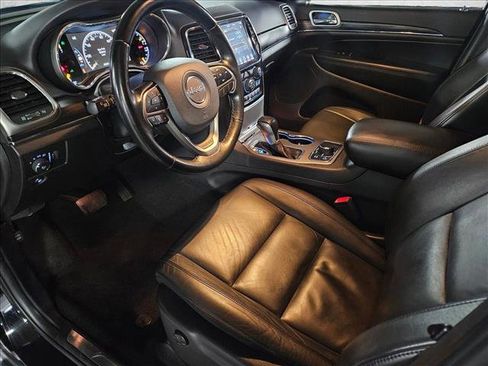 Used 2021 Jeep Grand Cherokee Limited image 10