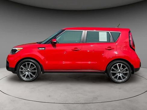 Used 2018 Kia Soul ! FWD image 8