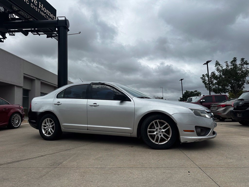 Used 2011 Ford Fusion S FWD image 4