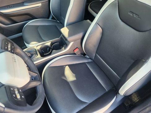 Certified 2025 Kia K4 GT-Line Turbo image 13