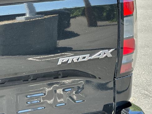 Certified 2022 Nissan Frontier PRO-4X image 26