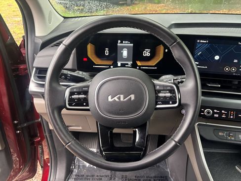 Used 2026 Kia Carnival FWD image 30