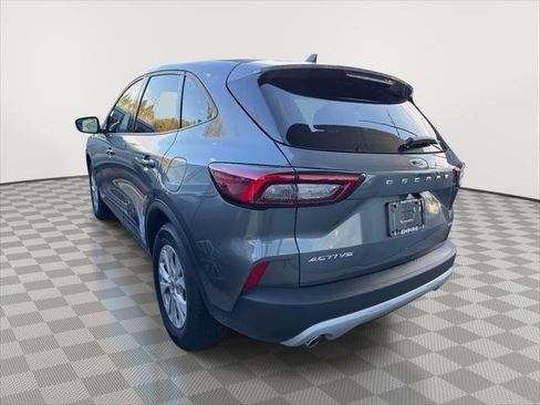 Used 2025 Ford Escape Active w/ Cold Weather Package image 4