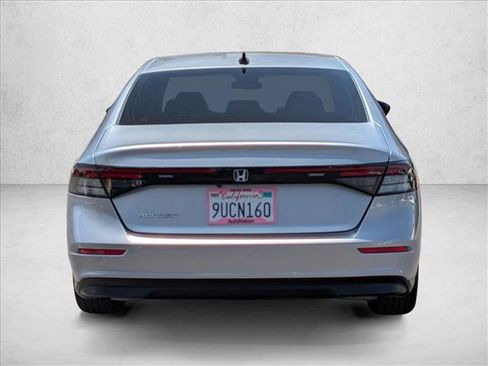 Used 2025 Honda Accord SE image 7