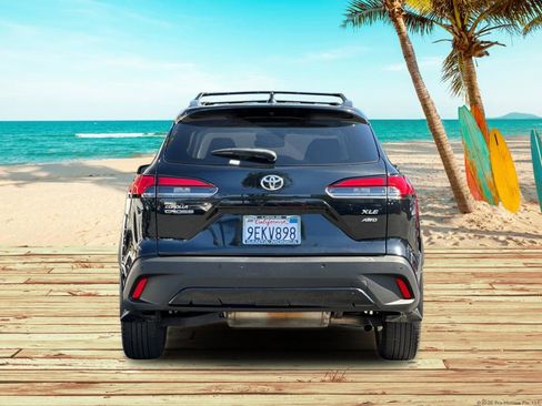 Used 2023 Toyota Corolla Cross XLE w/ Convenience Package AWD/4WD image 5