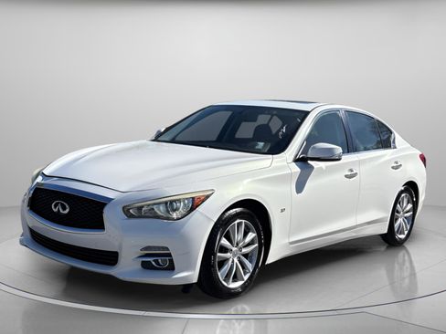 Used 2015 INFINITI Q50 Premium w/ Navigation Package image 2