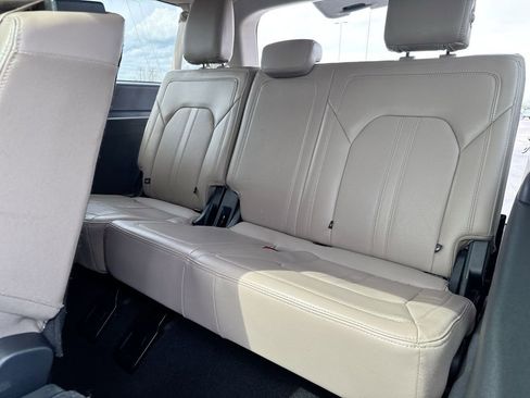 Used 2024 Ford Expedition Max Limited image 25