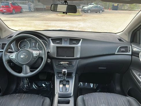 Used 2018 Nissan Sentra SV FWD image 24