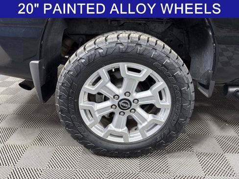 Used 2024 Nissan Titan SV w/ SV Convenience Package image 16