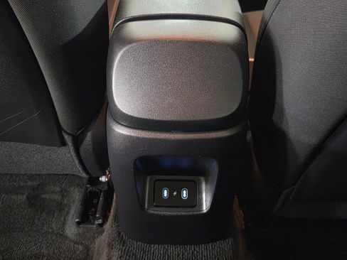 Certified 2025 Hyundai Elantra Sport image 16