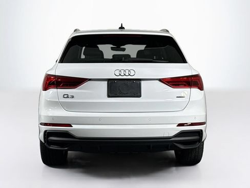Used 2024 Audi Q3 2.0T Premium Plus w/ Premium Plus Package AWD/4WD image 4