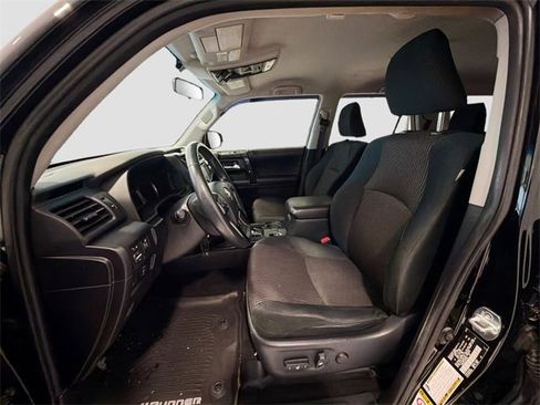 Certified 2018 Toyota 4Runner TRD Off-Road w/ Wilderness Package image 18