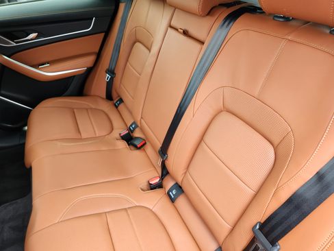 New 2026 Jaguar F-PACE R-Dynamic S image 18