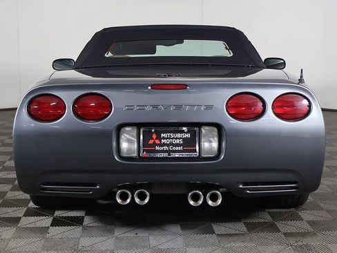 Used 2003 Chevrolet Corvette Convertible w/ Preferred Equipment Group1 image 9