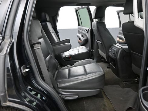 Used 2018 Chevrolet Tahoe Premier AWD/4WD image 16