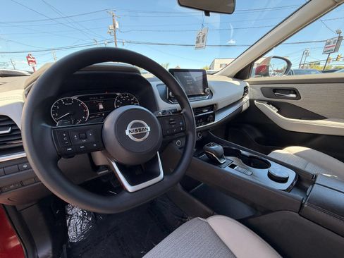 Used 2021 Nissan Rogue SV AWD/4WD image 15