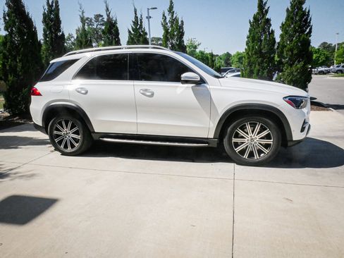 Used 2024 Mercedes-Benz GLE 350 4MATIC image 11