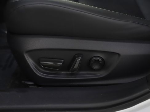 Used 2026 Toyota Prius AWD image 27