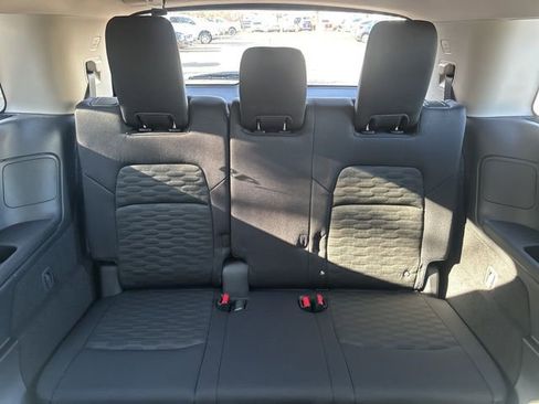 New 2025 Nissan Pathfinder SV image 21