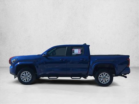 Used 2025 Toyota Tacoma SR5 image 8