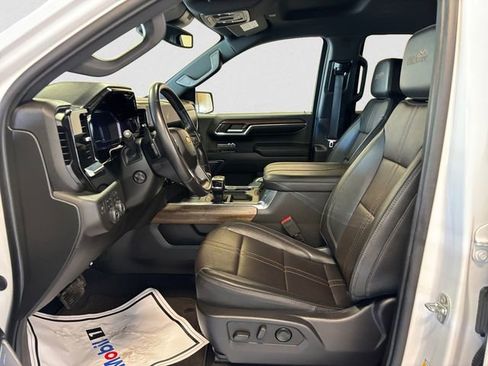 Used 2023 Chevrolet Silverado 1500 High Country w/ Z71 Off-Road Package image 10