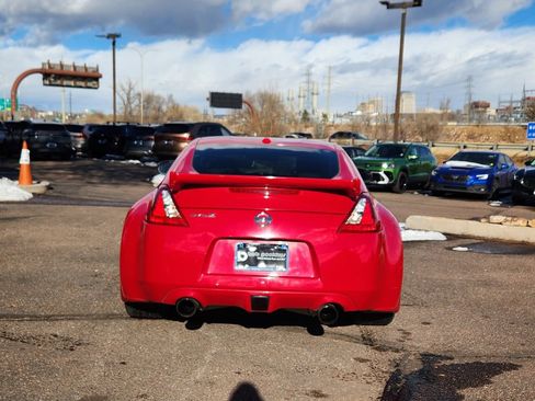 Used 2009 Nissan 370Z Touring w/ Sport Pkg image 30