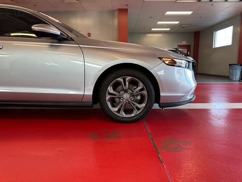 Used 2023 Honda Accord EX image 30