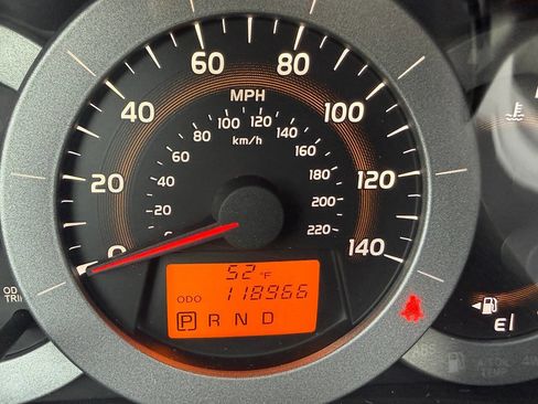 Used 2011 Toyota RAV4 4WD image 65