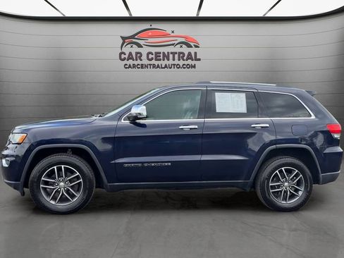 Used 2017 Jeep Grand Cherokee Limited AWD/4WD image 2