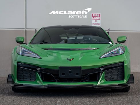 Used 2026 Chevrolet Corvette ZR1 w/ ZR1 Carbon Fiber Aero Package image 10