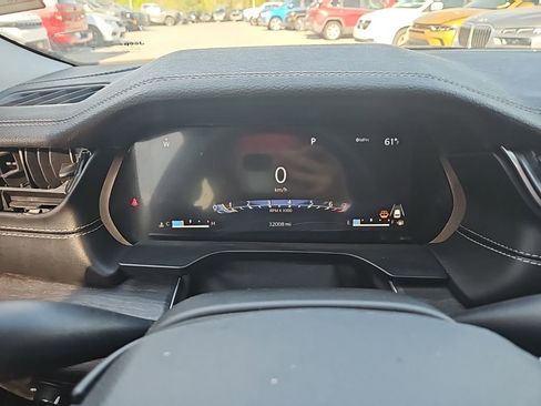 Used 2023 Jeep Grand Cherokee L Limited w/ Black Appearance Package image 19