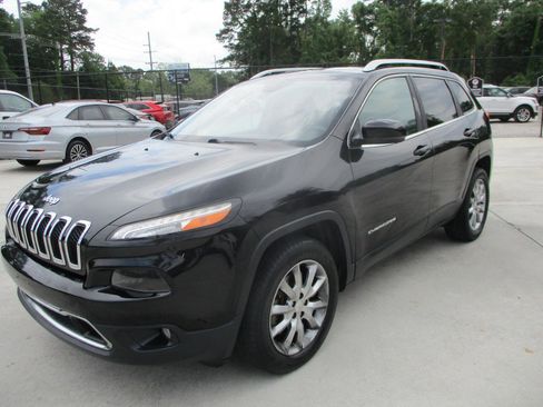 Used 2018 Jeep Cherokee Limited image 27