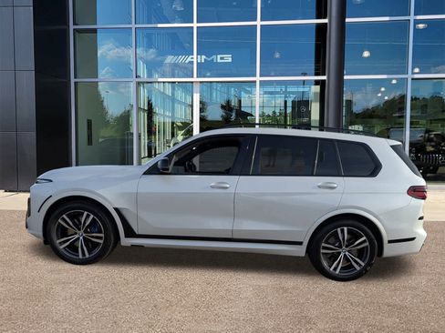 Used 2024 BMW X7 M60i w/ Executive Package image 8