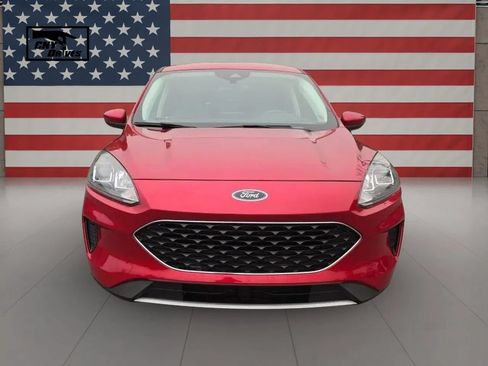 Used 2021 Ford Escape SE w/ Cold Weather Package AWD/4WD image 2