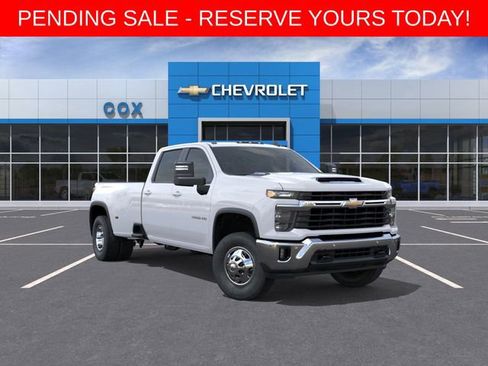 New 2026 Chevrolet Silverado 3500 LT image 1