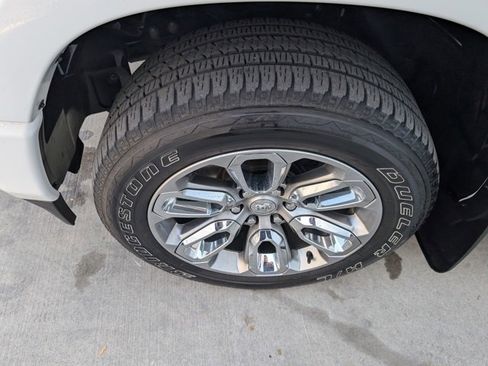 Used 2022 RAM 1500 Laramie w/ Sport Appearance Package image 9