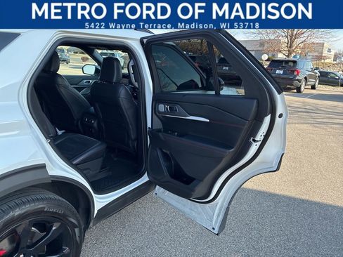 Used 2025 Ford Explorer ST image 49