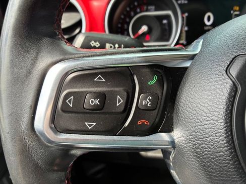 Used 2018 Jeep Wrangler Unlimited Rubicon w/ Uconnect 4C Nav & Sound Group AWD/4WD image 36