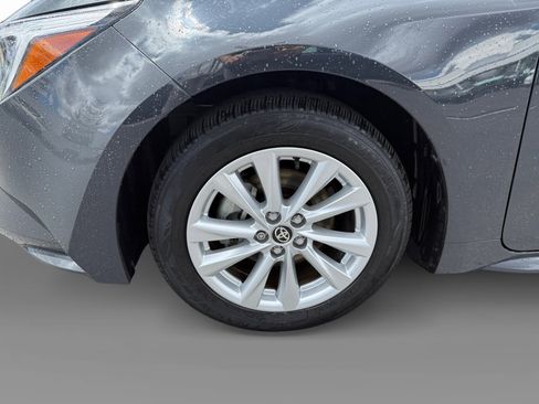 Used 2023 Toyota Corolla XLE image 9