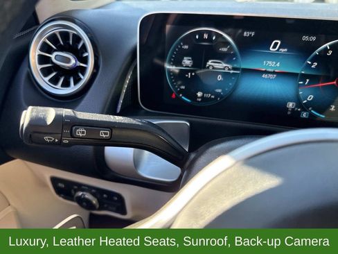 Used 2021 Mercedes-Benz GLB 250 4MATIC image 33
