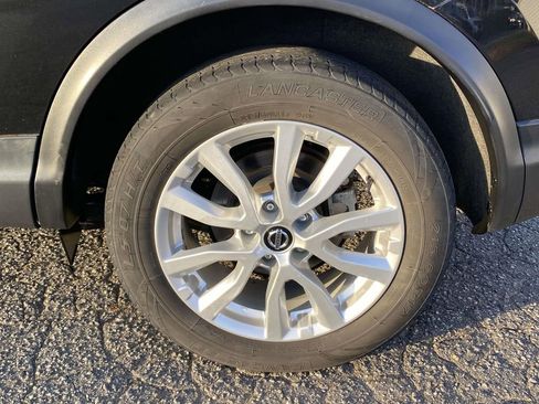 Used 2021 Nissan Rogue Sport S image 8