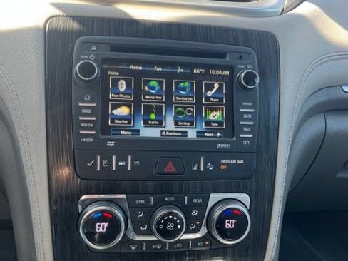 Used 2016 Chevrolet Traverse LTZ AWD/4WD image 38