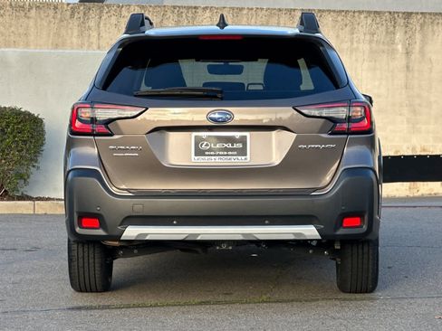 Used 2024 Subaru Outback Limited image 8