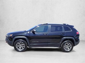 Used 2020 Jeep Cherokee Trailhawk w/ Cold Weather Group AWD/4WD video 2