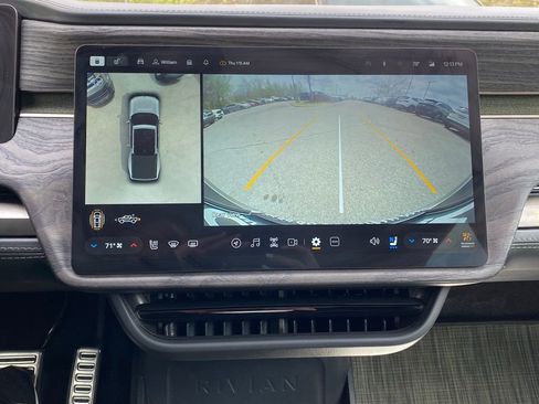 Used 2022 Rivian R1T Adventure image 16